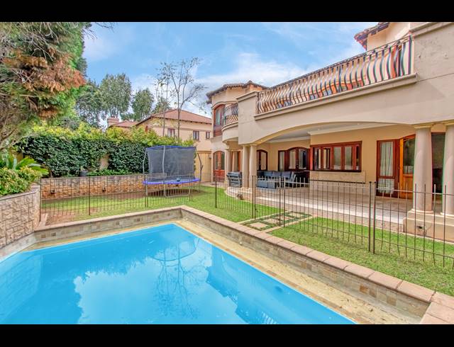 4 BEDROOM HOUSE FOR SALE IN BRYANSTON